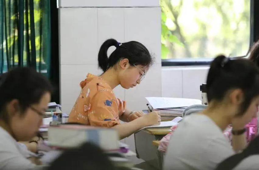 私立高中迎来“寒冬”，招生方式或将发生改变，家长内心五味杂陈