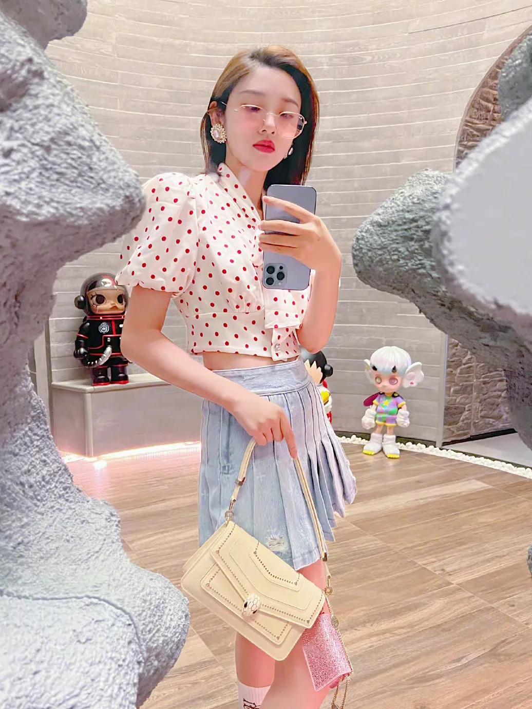 唐艺昕近期穿搭