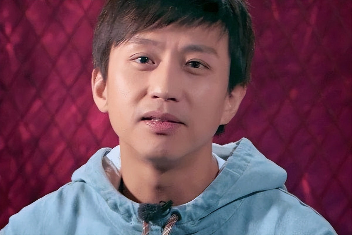 表面是演员，其实有“铁饭碗”的7位明星，他们个个都有编制