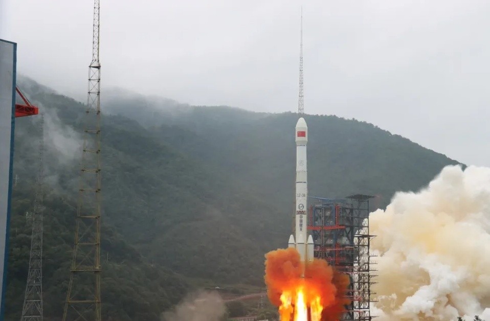 �й����¿Ƽ�10��ͻ�ƣ��й�3��������ƣ�Ѹ��׷���������־���