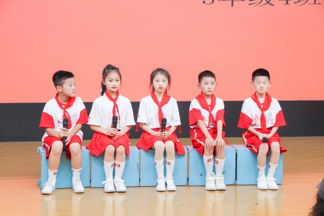 花田花绽，阅读悦心｜双流区黄甲小学举行读书节之阅读表演赛