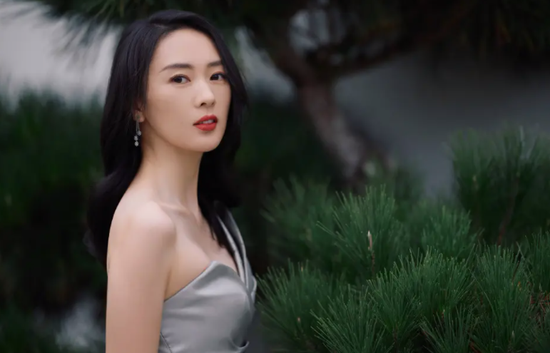 童谣：曾遭遇家暴，磨砺演技沉寂十年终归来，四部戏轻松霸屏