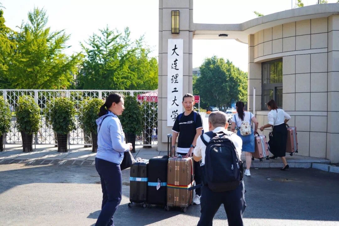 这所985高被“遗忘”，以前风光无限，如今发展得缓慢