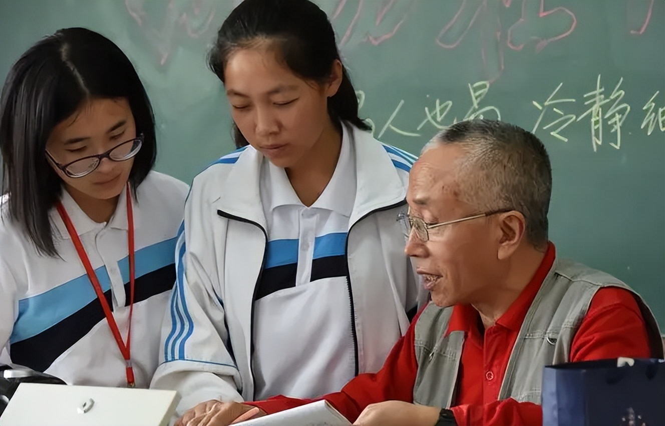 代课教师有机会转为编制教师？部分地区实行择优入编，有你吗？