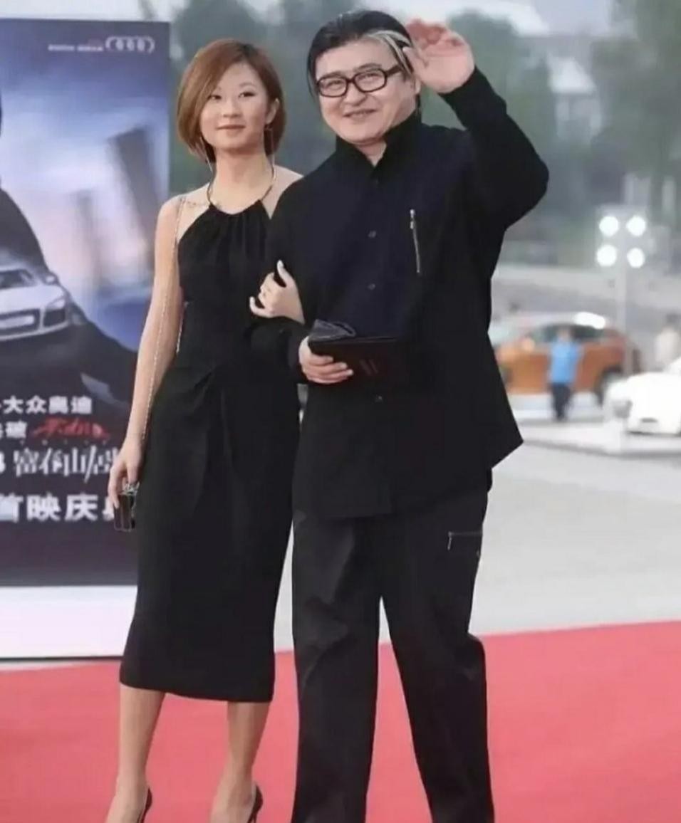 父亲是歪瓜裂枣，女儿却貌美如花？这10位星二代的长相好奇妙