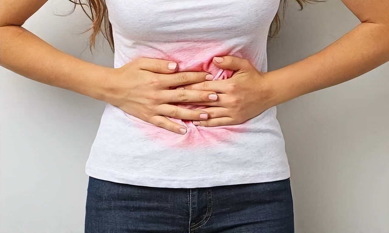 03月经期间的女性,需要牢记这三件事(1)经期不要剧烈运动月经期间的