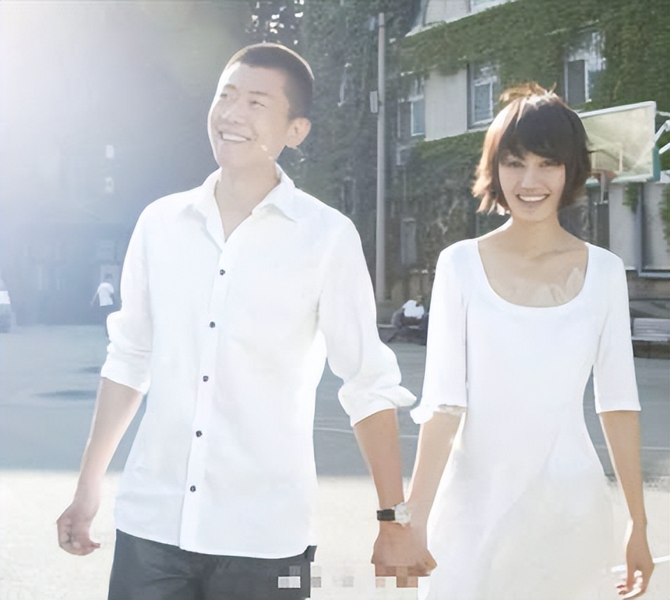 清清白白不乱搞，娱圈最干净的17对夫妻，个个与原配不离不弃