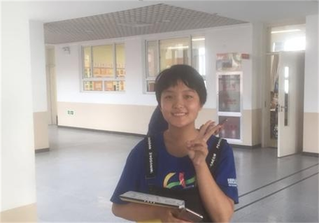 4年前707分上北大，拿到通知书仍在打工的河北女孩，后来准备参军