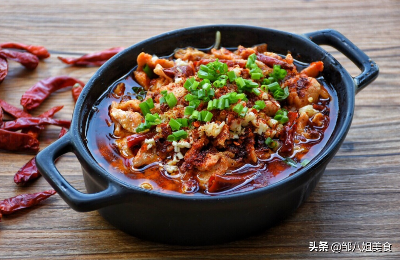 水煮肉片怎么做最好吃？做好2個關(guān)鍵步驟，肉片滑嫩鮮香，好下飯