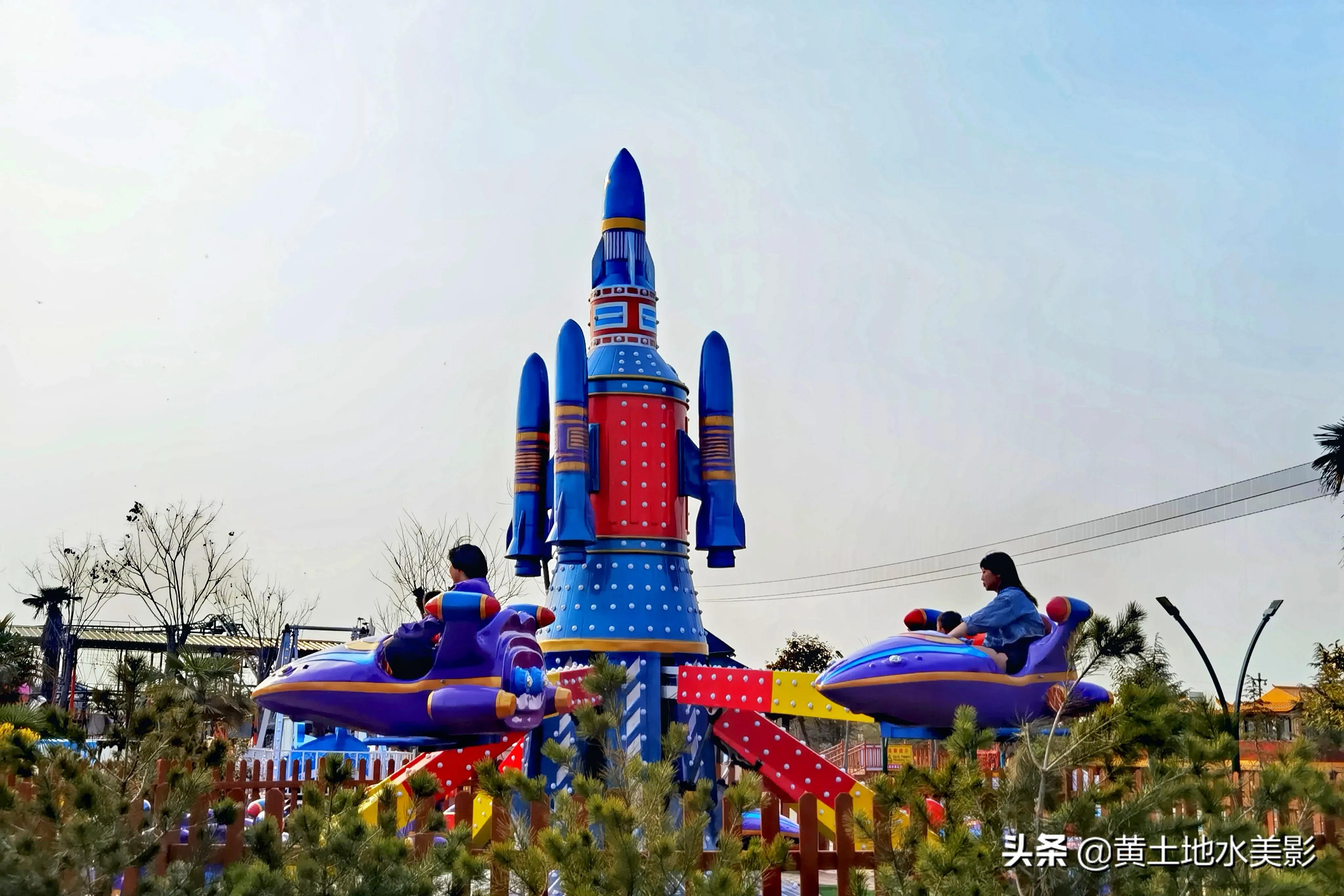洛阳人家门口的美丽游园,湖面大景点多还能停放房车休闲娱乐皆可