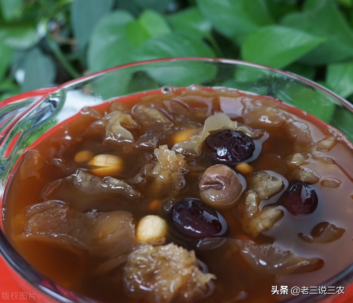 89岁老人:人老了,常吃"长寿果""万寿果",养生保健,不显老