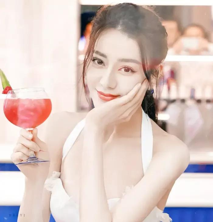 迪丽热巴高清头像，每一张都好美呀