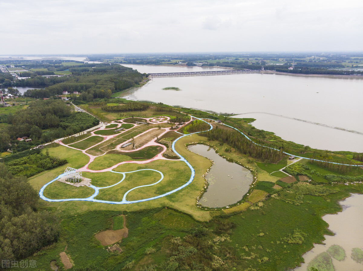 多名业主被身份不明的人暴力“逼迁”，相关部门回应，可以报警