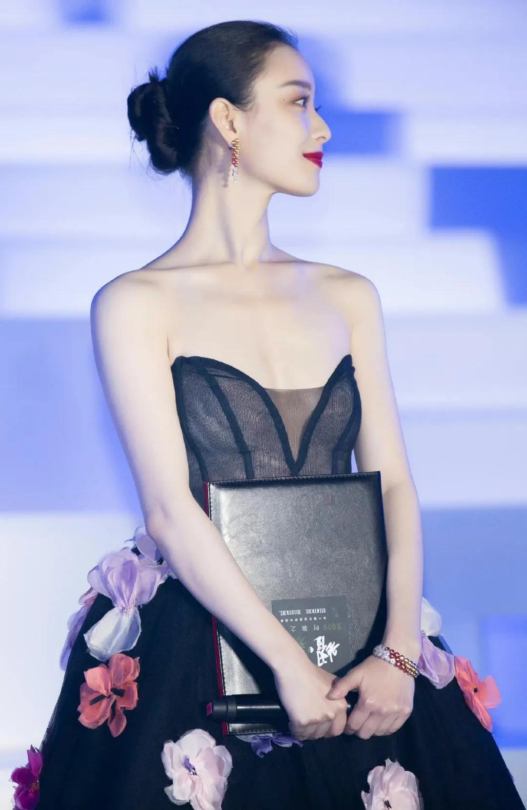 倪妮完美的身材高级的长相端庄又大气妥妥的民国女神