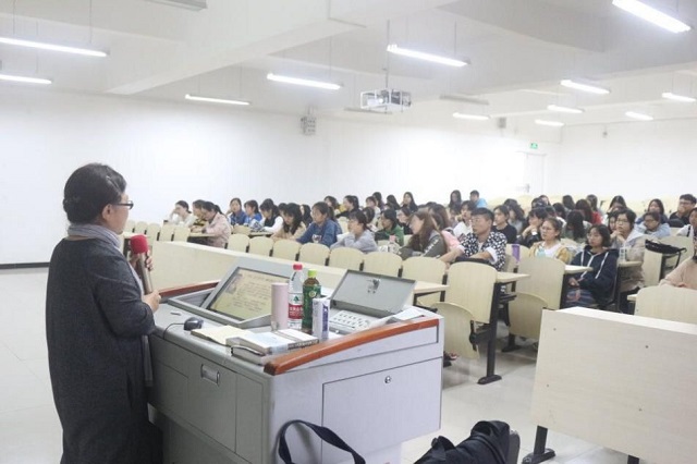 大学教授梁艳萍，吹捧日本侮辱祖国，最终下场大快人心