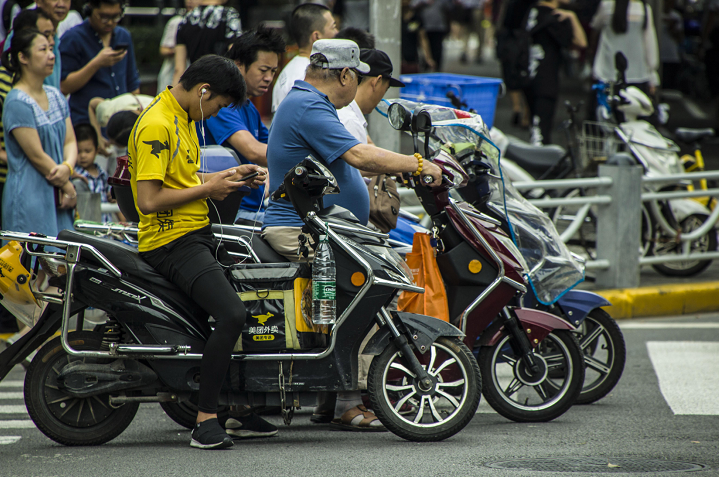 电动车、摩托车上牌、考证需要多少钱？费用已公布，你觉得贵不贵