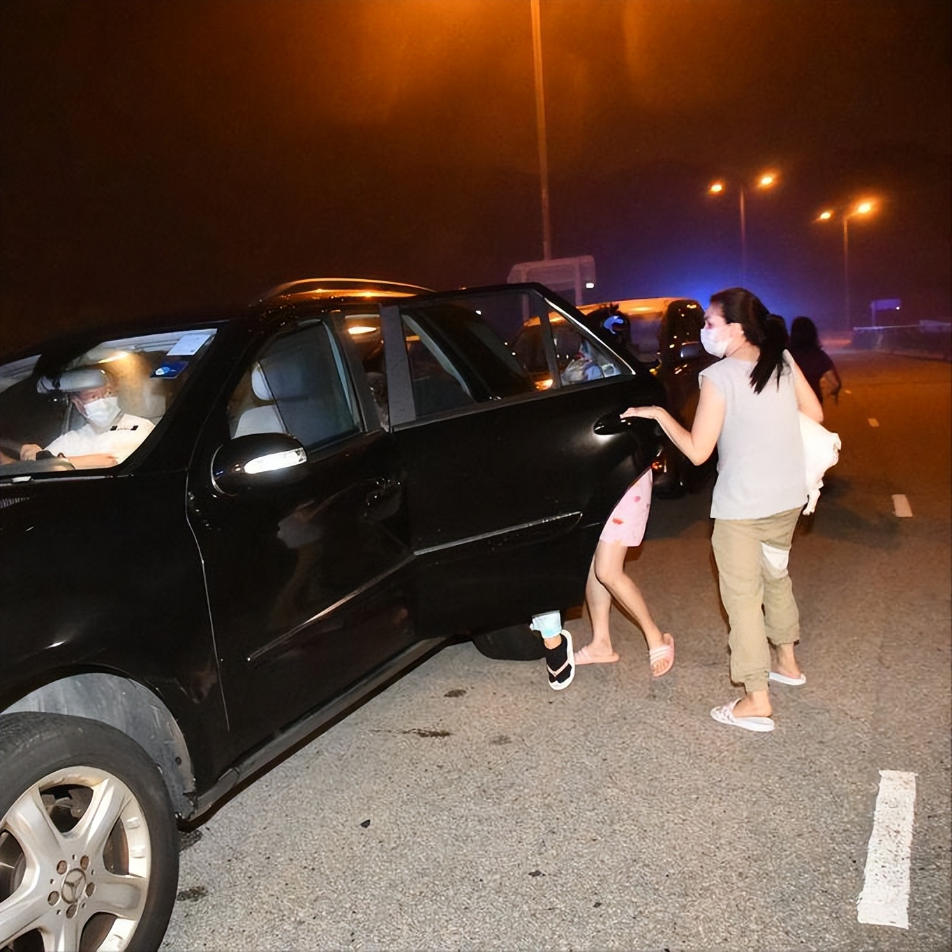 林青霞9亿豪宅如迷宫，房间安装防弹玻璃，致灭火困难连烧8小时