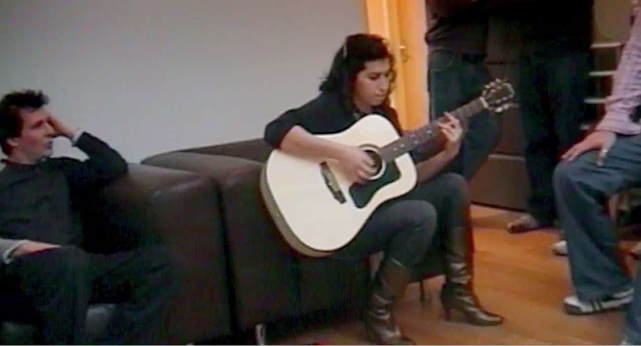 《艾米》：这部令人深感不安的纪录片，迫使我们重新审视她的悲剧