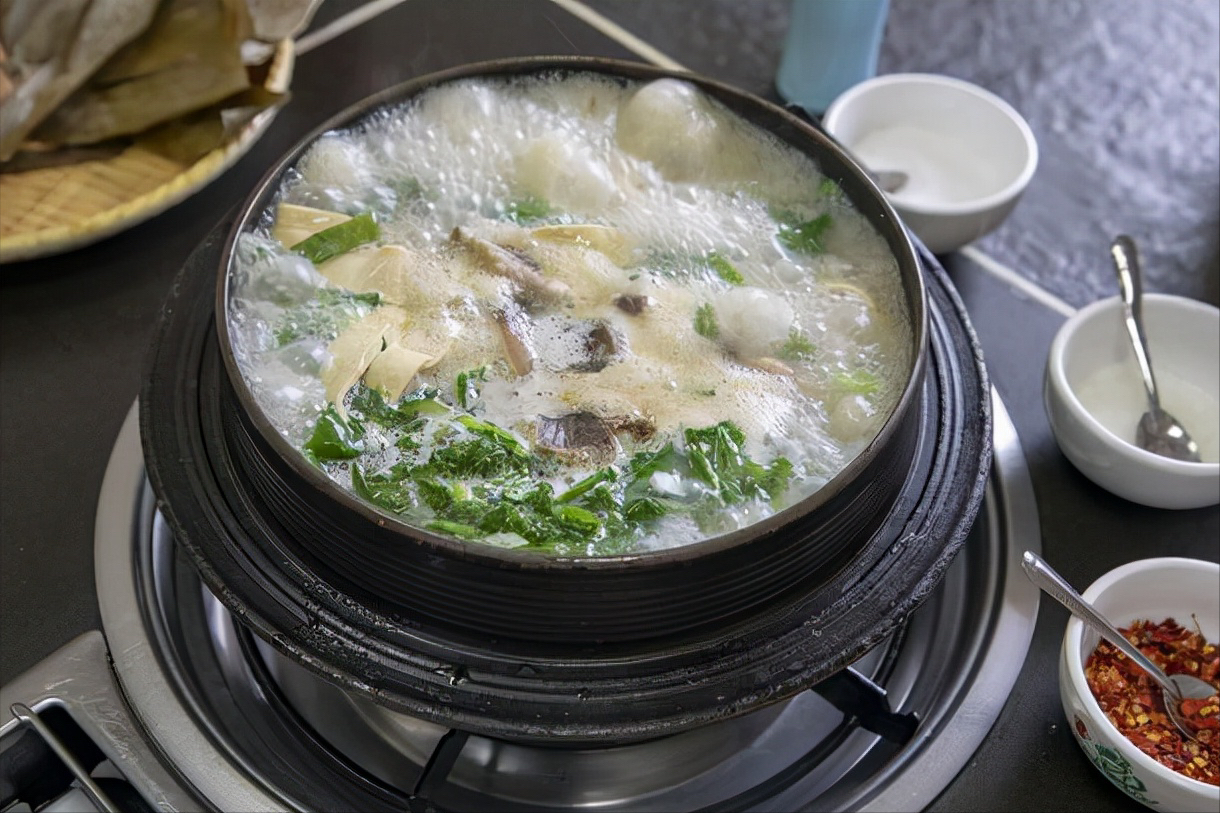 年夜饭，5种“不吉利”的菜上桌，老传统要遵守，避免出现尴尬