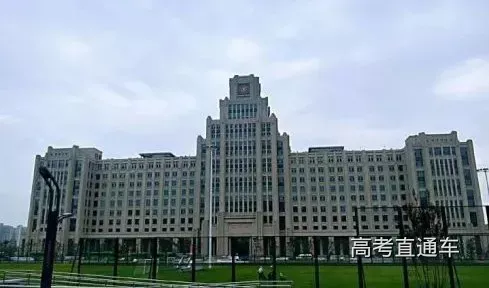 毫不夸张！国内这35所大学宿舍堪比星级酒店