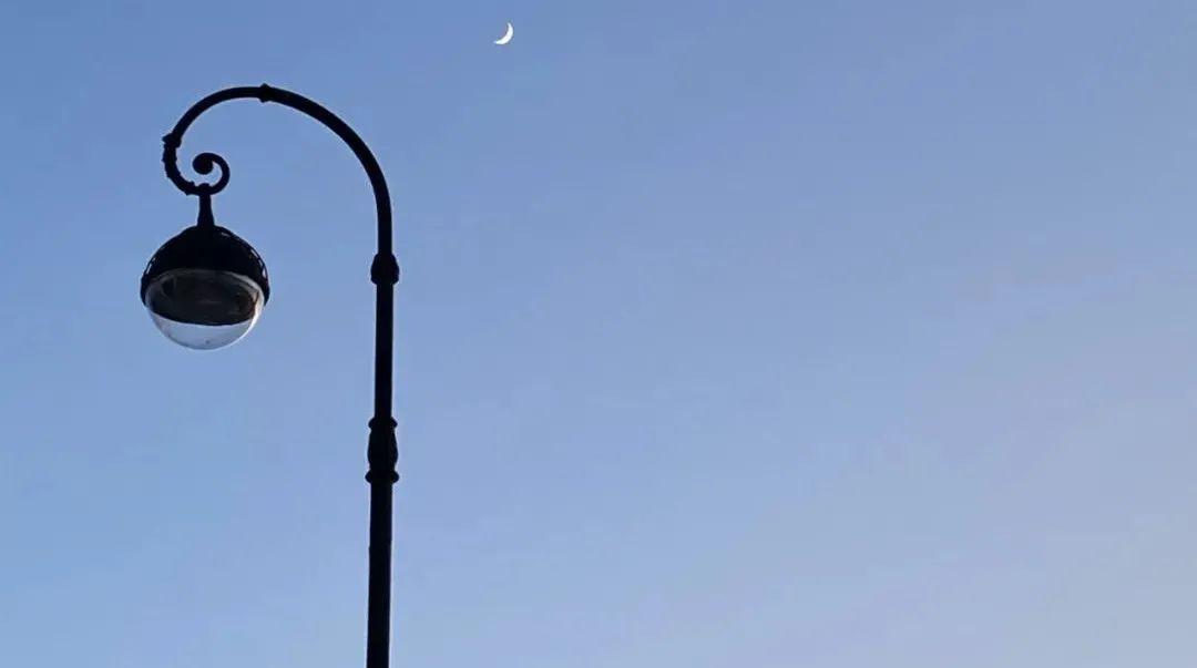 朋友妈妈跟我说：你事业这么好，再长得好看一点都不行，全是事