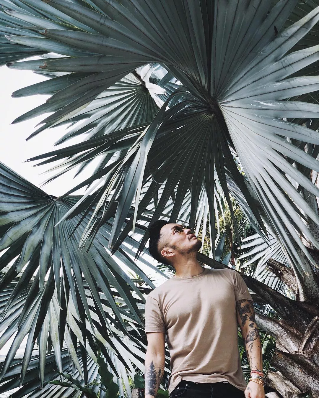 这个纹花臂,成天"沾花惹草"的大叔,做了一个让无数人羡慕的家