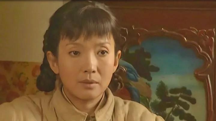 吕丽萍因为言论不当被禁言了