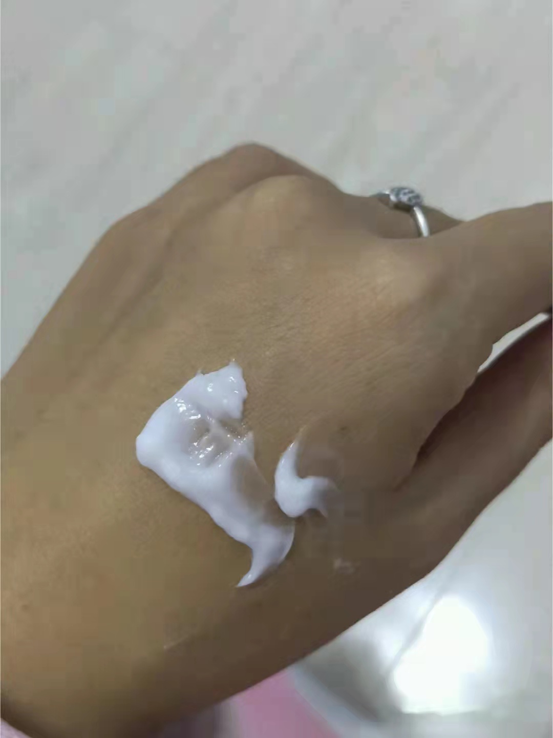 这4款老牌国货，因为样子丑，被嫌弃，但保湿又补水