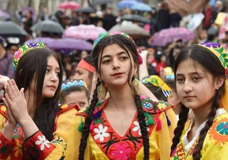 �����й���װ�������������ˣ�Ϊ�й�����������ǧ������������