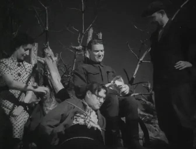 世界电影（0106）苏联电影《锄奸记》（1945）剧照欣赏
