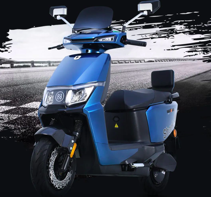 2款高速电摩来了，3999元起，最大续航150公里，适合长途通勤