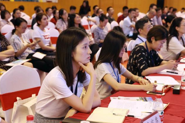 教师职称又有新消息？已经有大学在实行，高校老师的春天来了