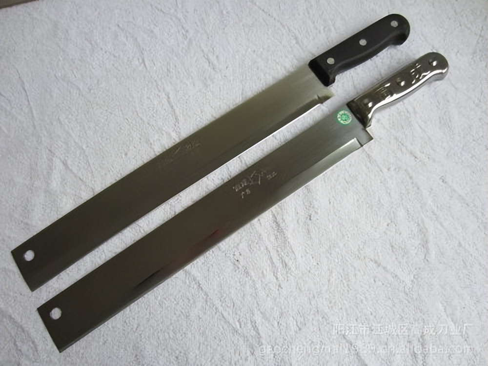 2011年高三学生与富二代发生摩擦，被砍身亡，对方母亲：我有钱