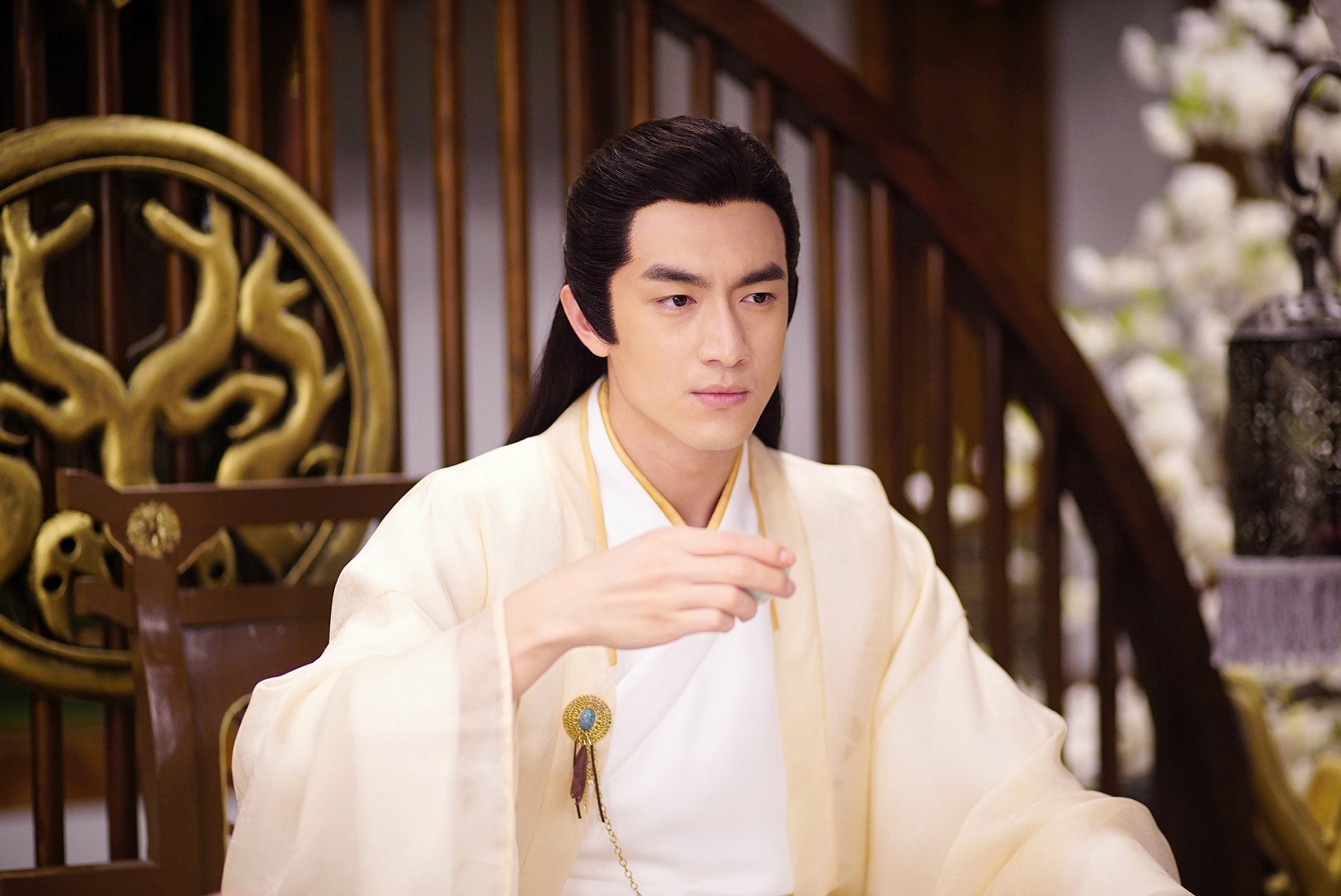 剑眉星目，风度翩翩，这10位男明星的长相，击中了国人审美