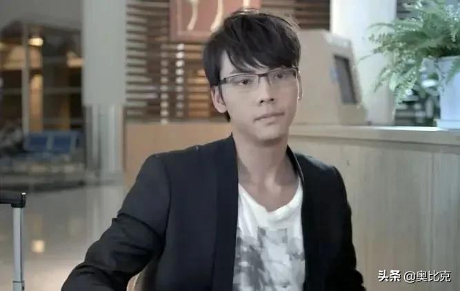 明明扮相普通，却各个扮演绝世美男，这七个男星凭什么？