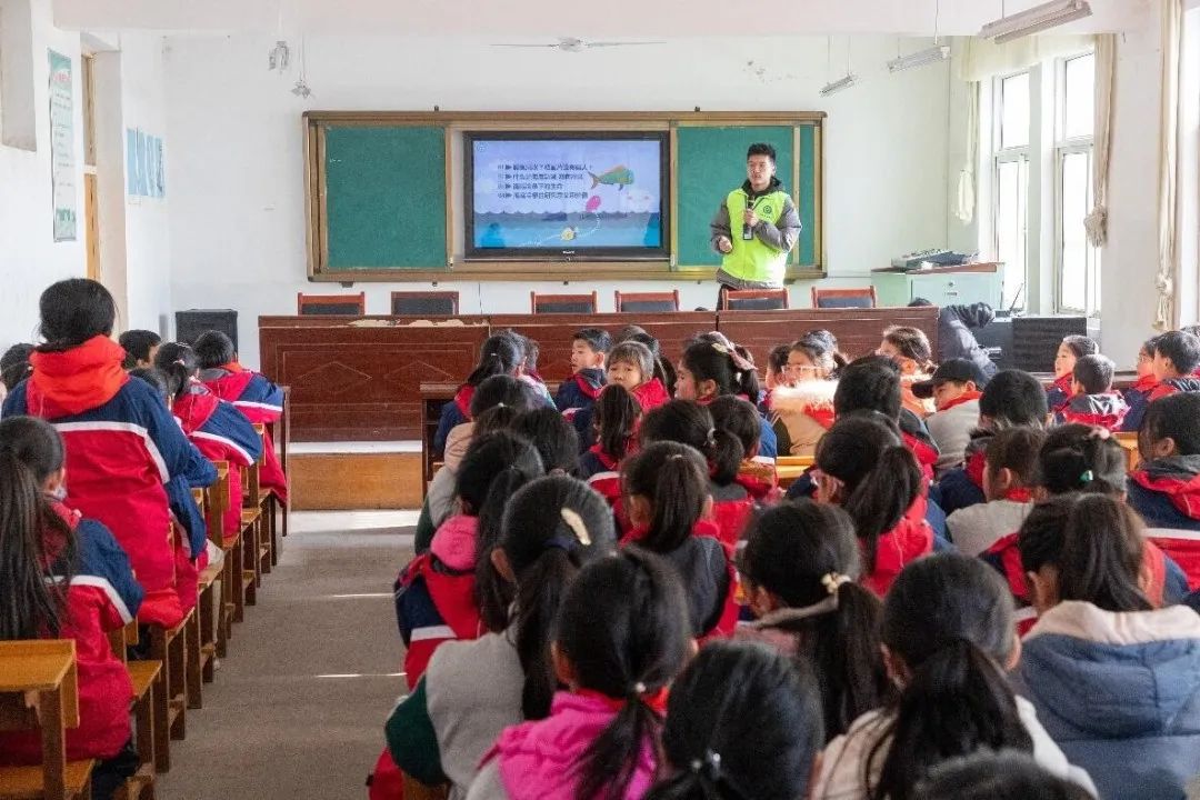 大学生走进社区“有事干、干得了、干的好”