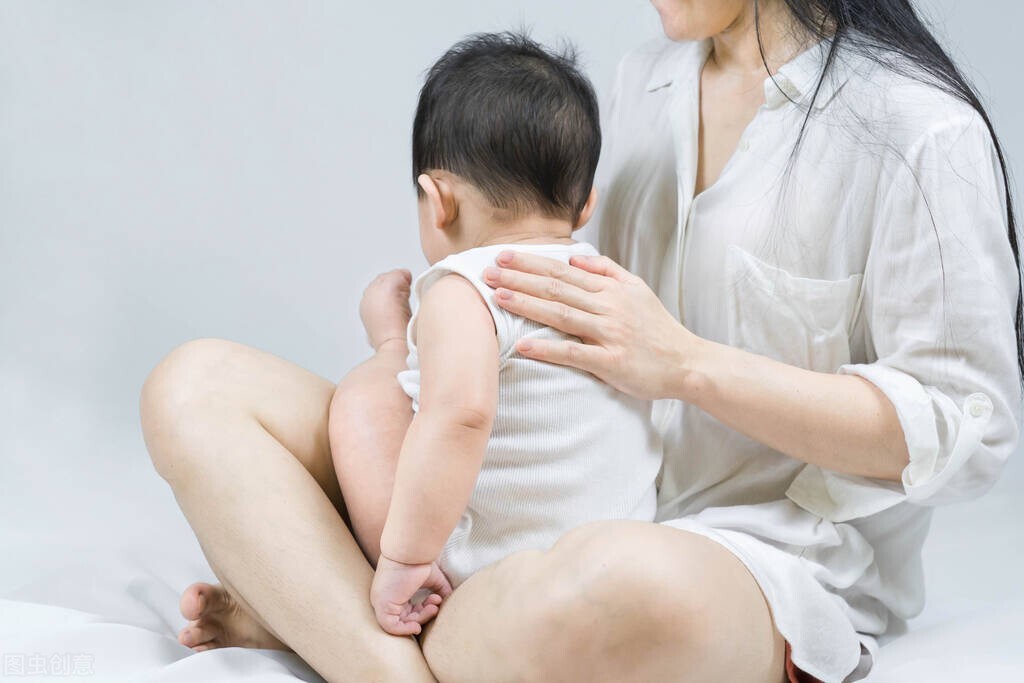 宝宝不吃母乳也不喝牛奶，这是怎么了？大人却要袖手旁观？