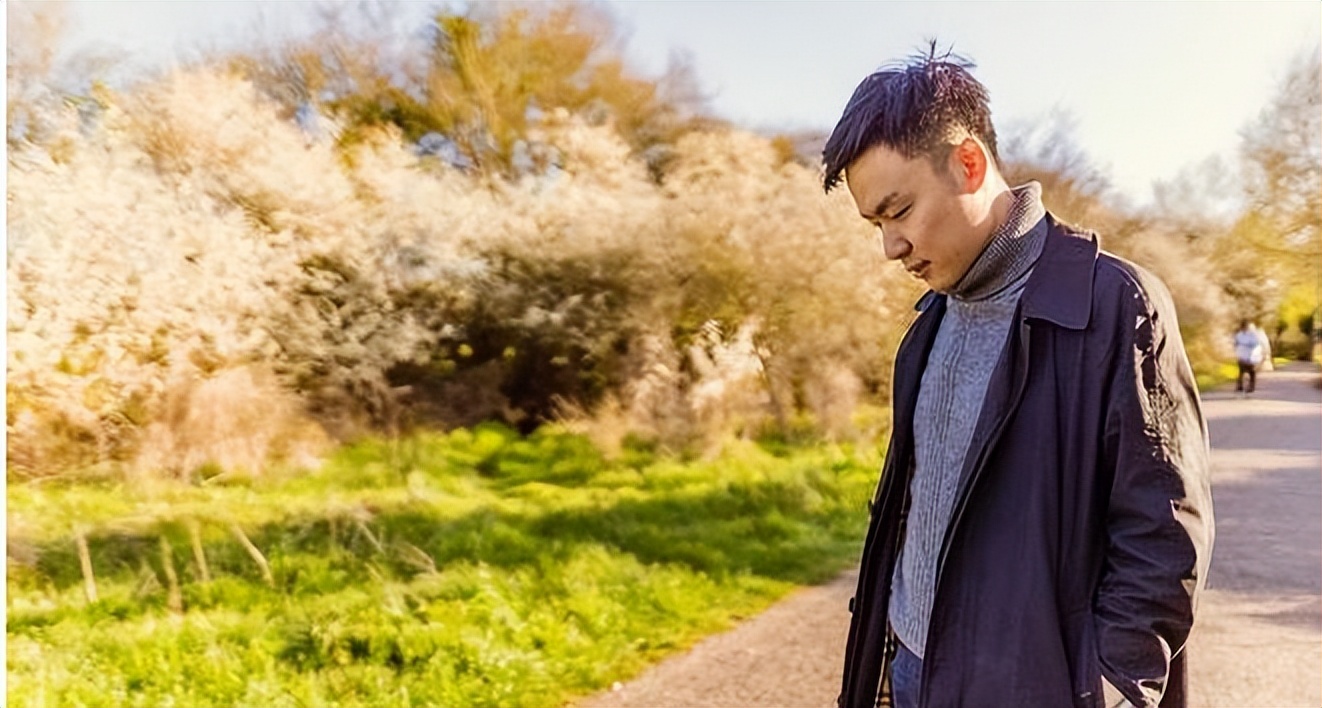 最强大脑潘周聃：因学霸式起身爆红全网，爱因斯坦是他大学校友