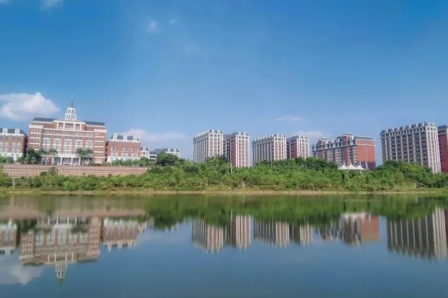 广州华立科技职业学院2022年春季广州、云浮校区招生全面开启