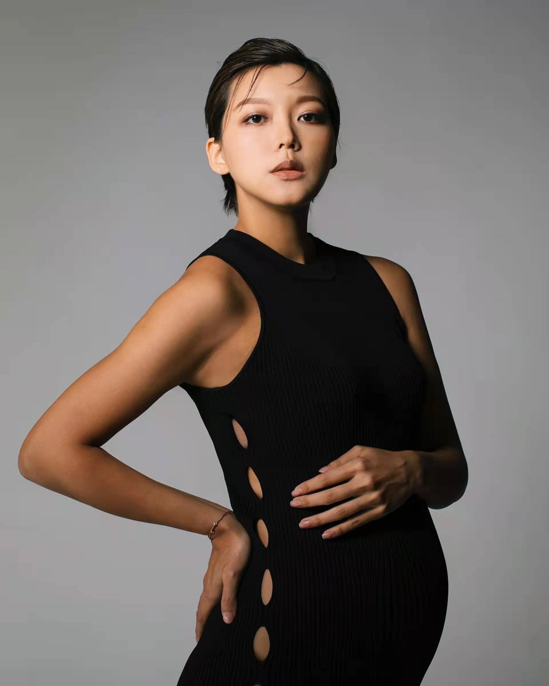 2021年娱乐圈8场唯美婚礼：俊男靓女羡煞旁人，两对新人奉女成婚