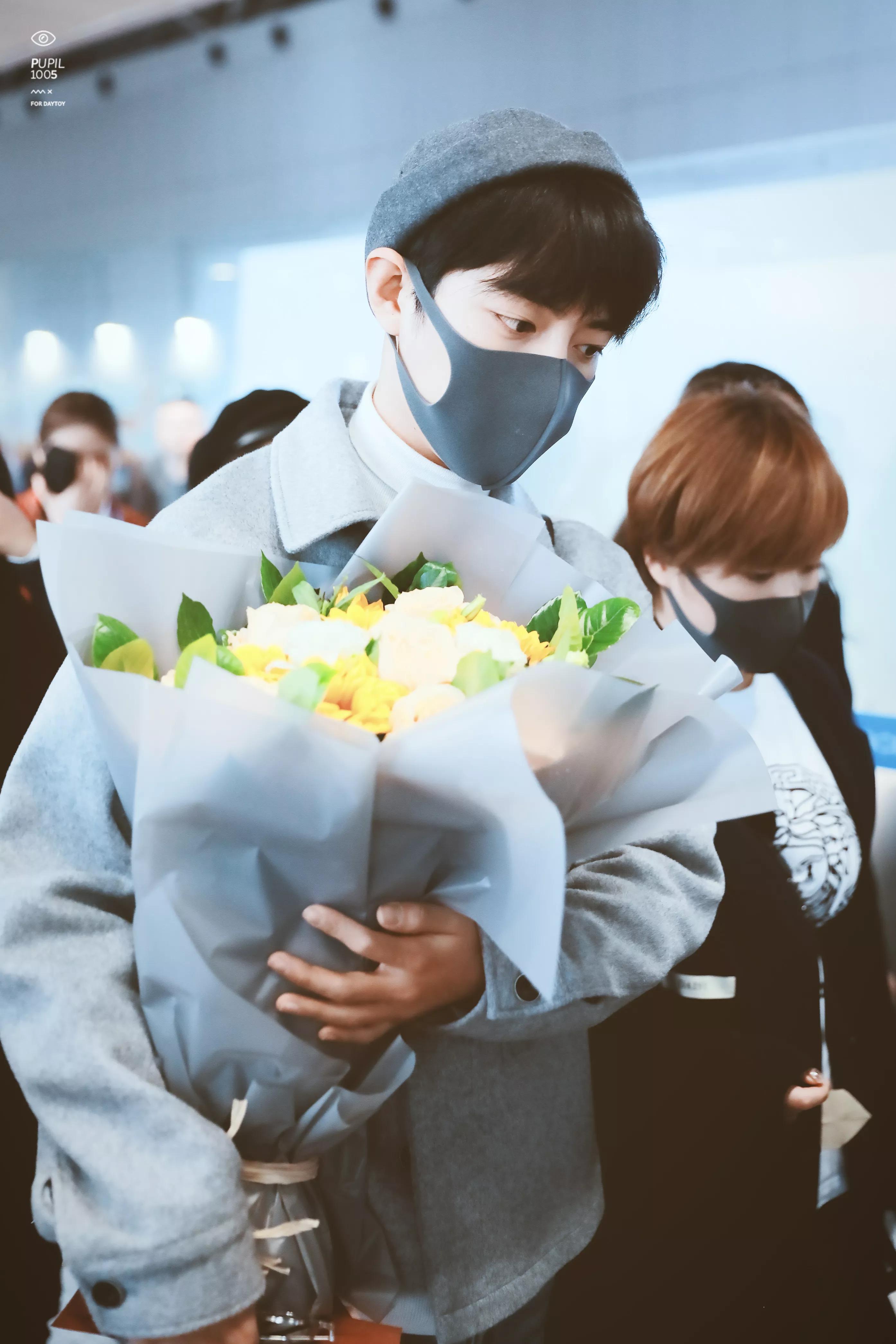 考古肖战:2018年9月—12月机场时间线汇总,今天请叫我收图狂魔