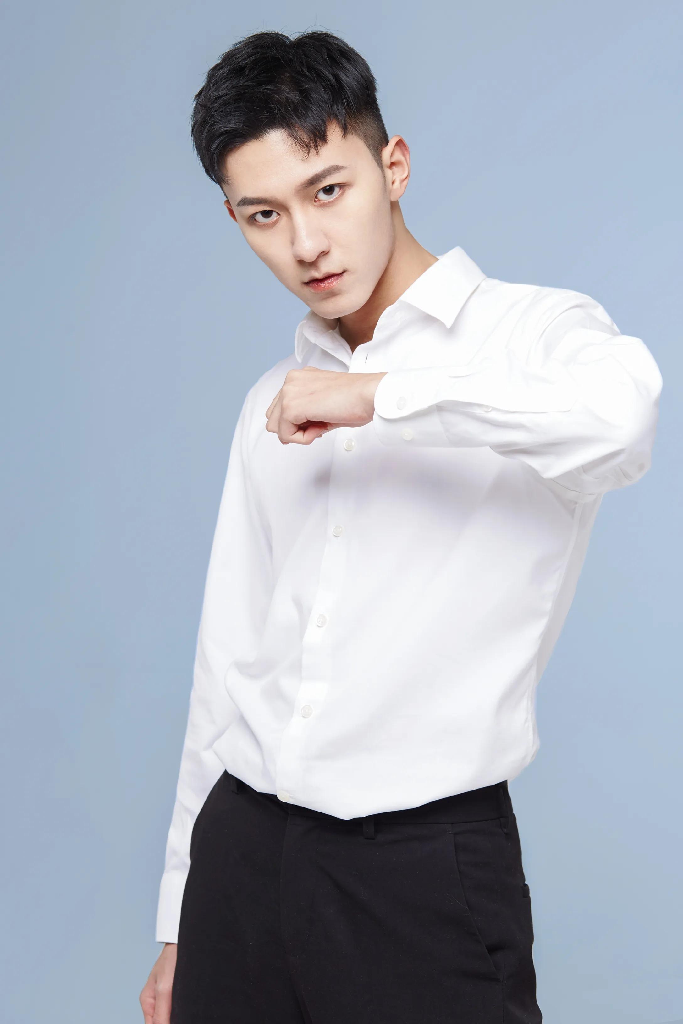 帅气的国内男模壁纸,大家快来收藏吧