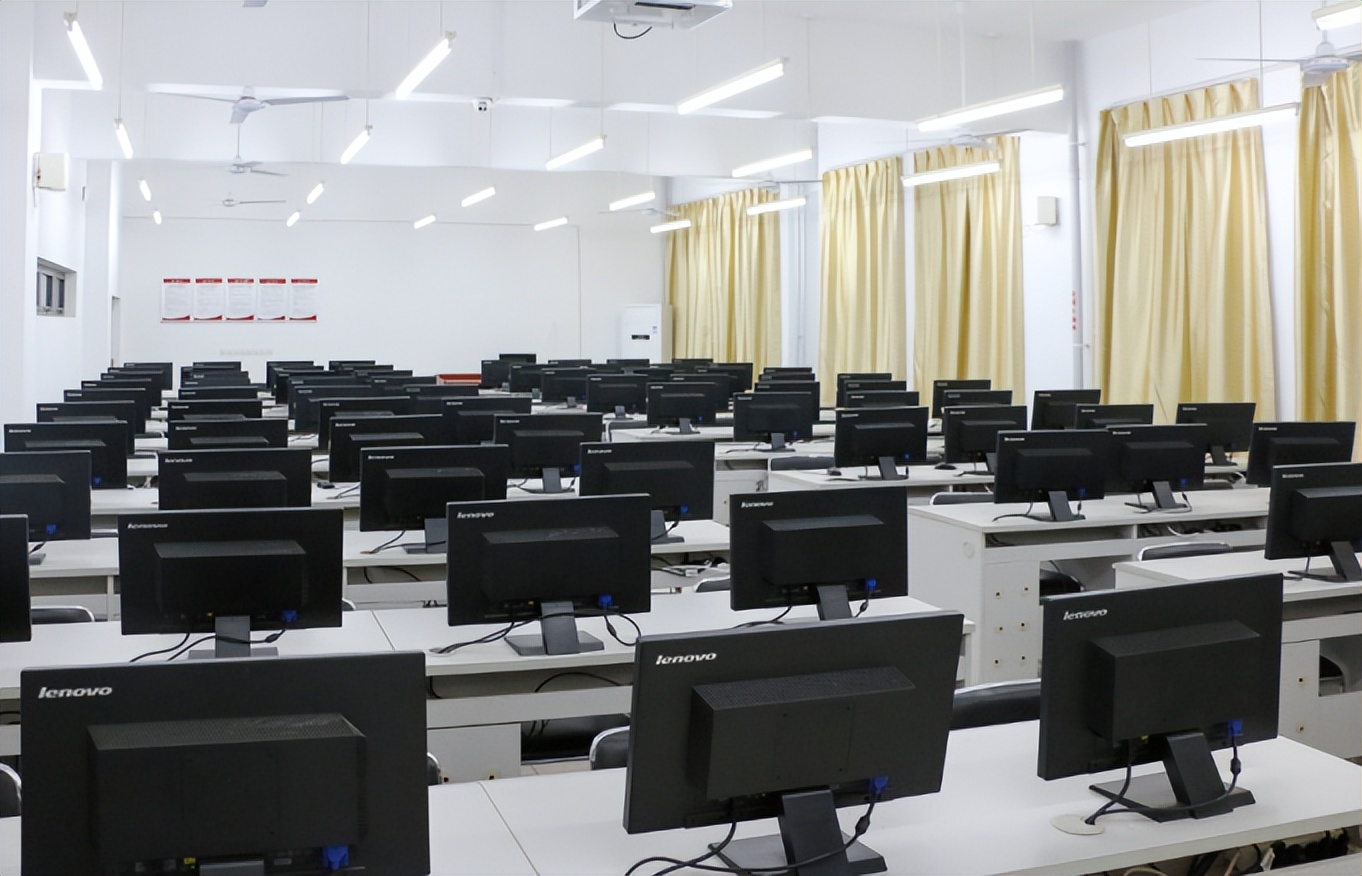 山东师范大学院系巡礼 - 经天纬地，济道大同——经济学院