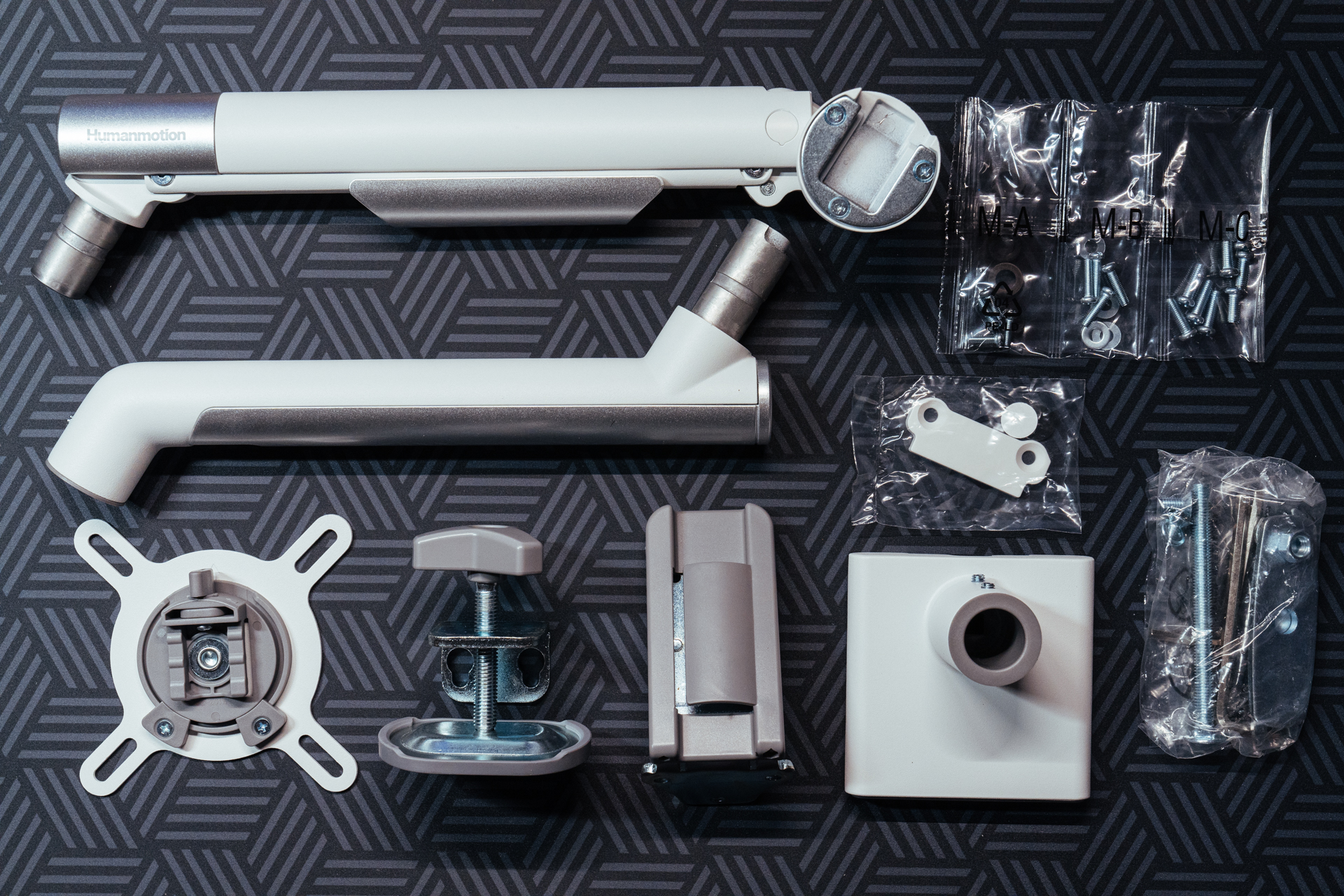 简洁条理，如何布置自己的办公桌面：轻办公好物分享