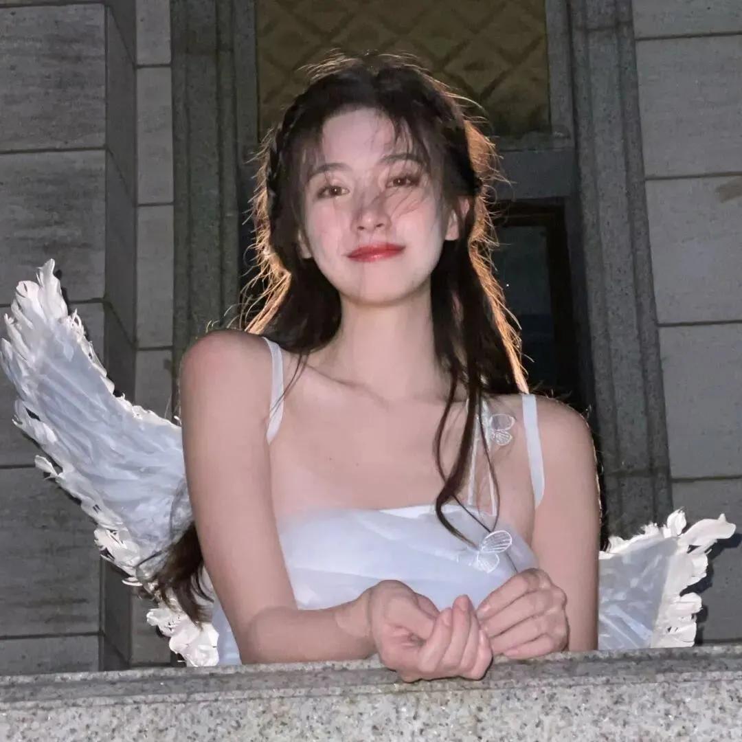 文案‖“直到那朵花枯萎了 你才知道爱要及时"