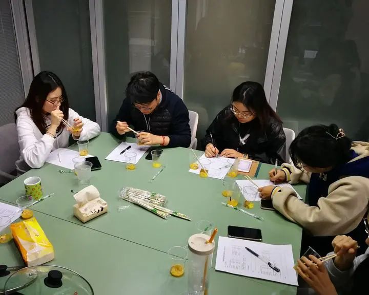 12款花胶鸡对比测评，这款料足鲜美，且肉厚Q弹