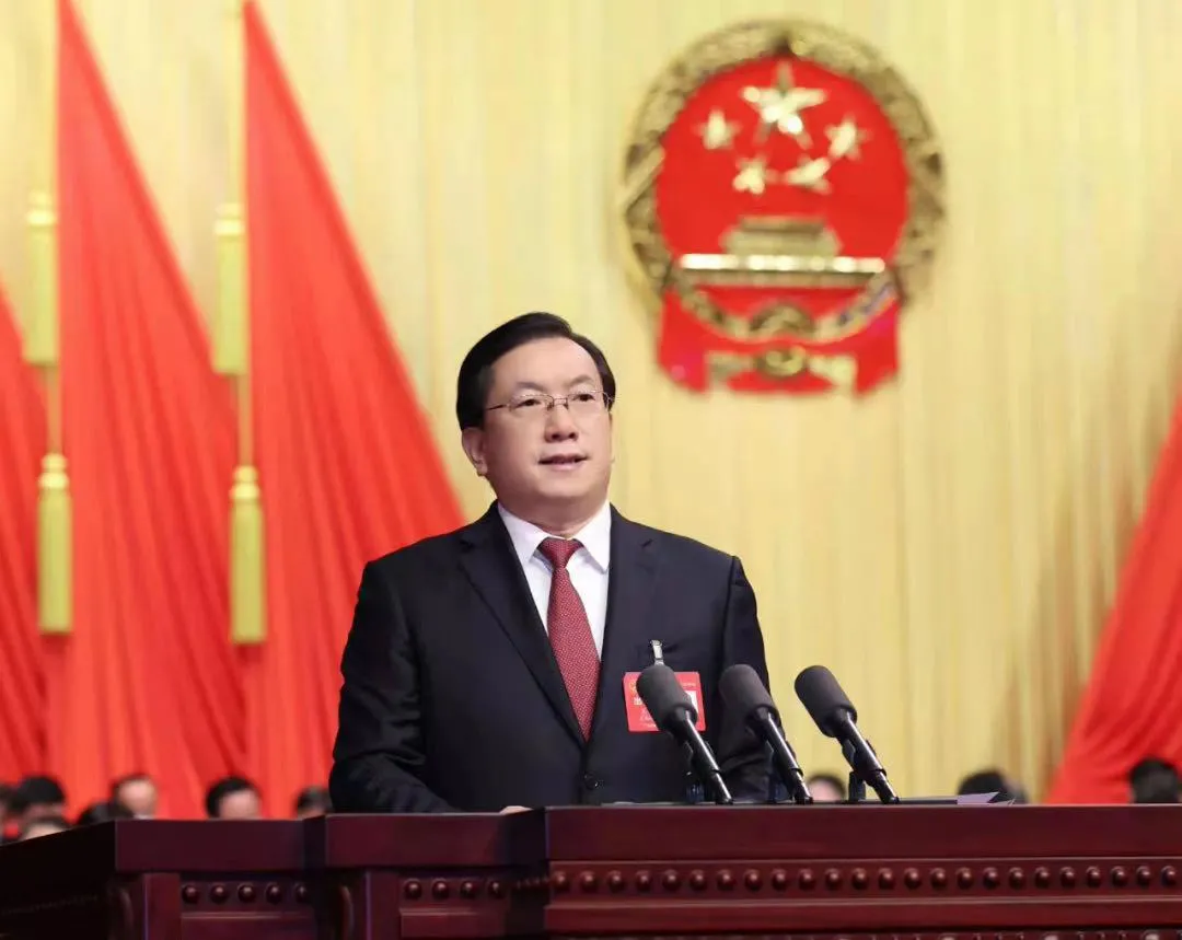 已亮相的地方政府工作报告，透露新信号