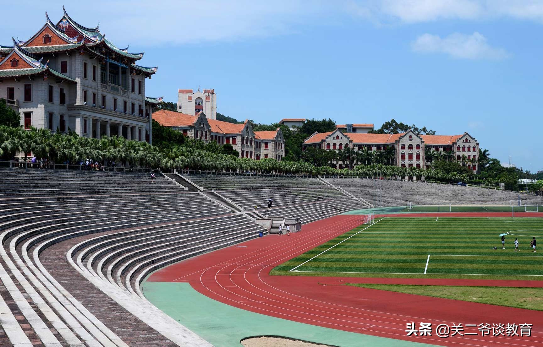 男生学院自习室（武汉一大学生）