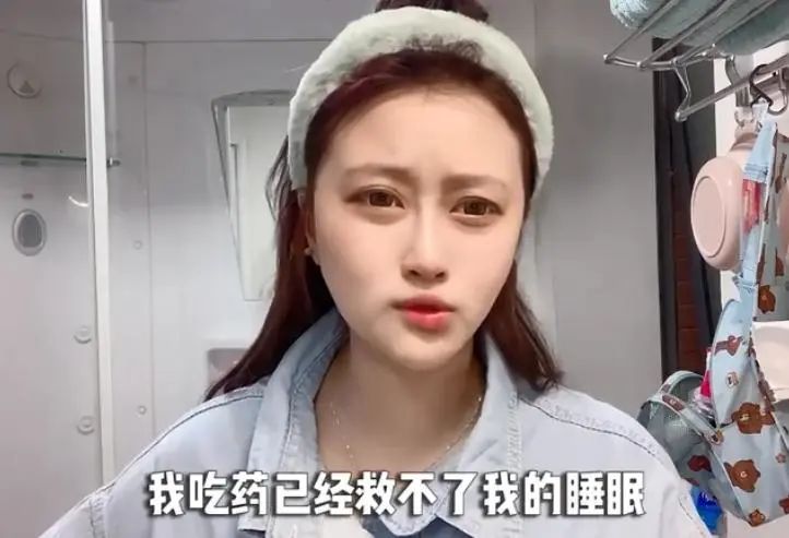 回顾2021年十二位离世的名人，每一位都让人难以割舍