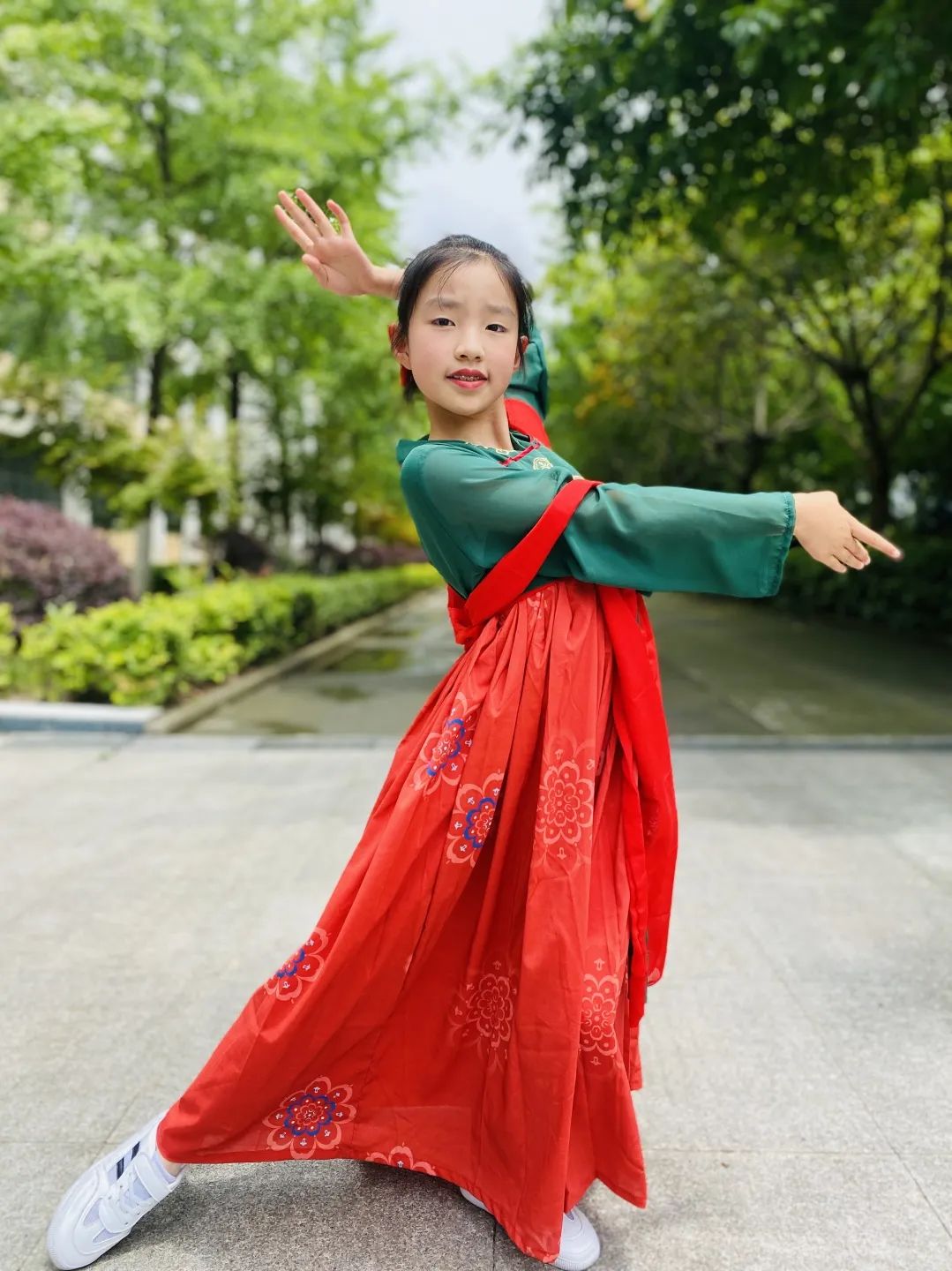 少年强则国强，5.4中队正铿锵｜走进天府新区南湖小学优秀中队